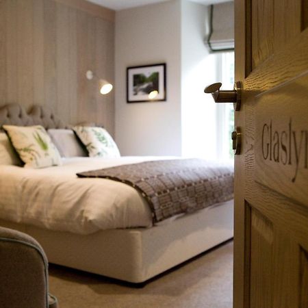 Hotel Saracens Head à Beddgelert Extérieur photo